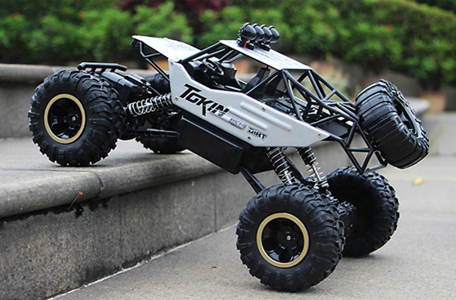 1:16 4WD RC Car With Led Lights Remote Control Cars Buggy Off Road 4x4 Radio Control Alloy Trucks Boys Toys for Children